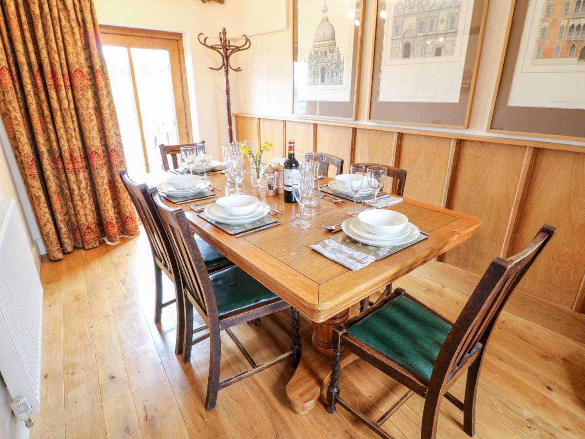 Bellamour End Cottage 루겔레이 외부 사진